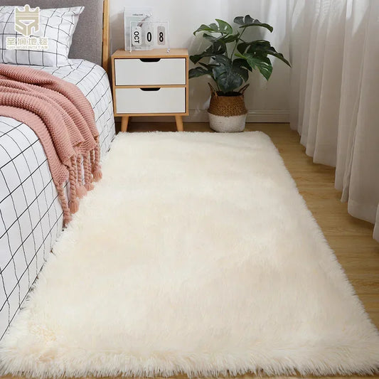 Luxurious Silk-Wool Blend Bedside Rug for Girls, Non-Slip Silicone Base, Plush Living Room Carpet, Adorable Bedroom Decor