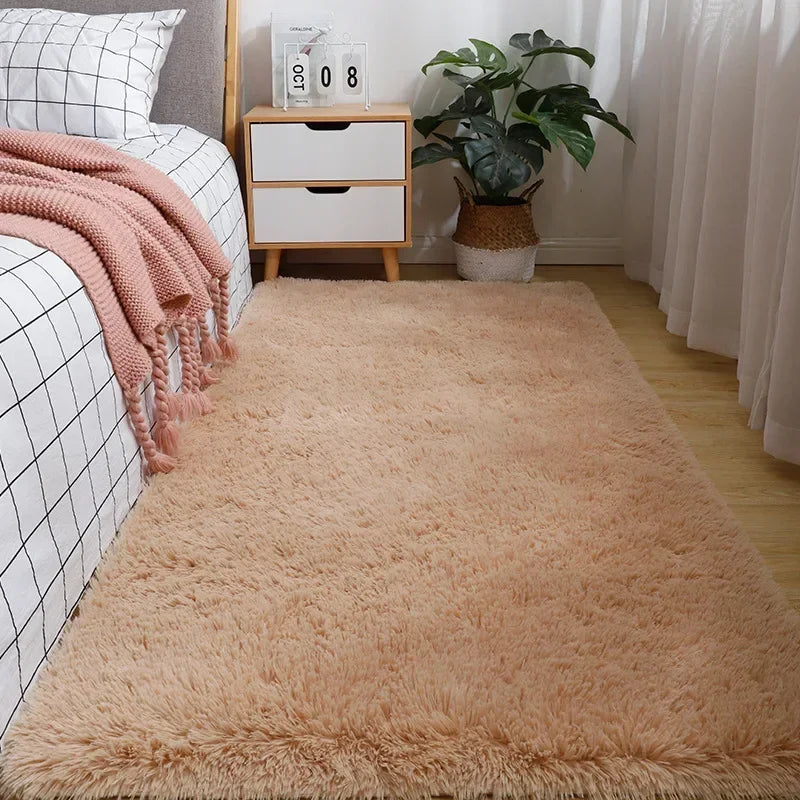 Luxurious Silk-Wool Blend Bedside Rug for Girls, Non-Slip Silicone Base, Plush Living Room Carpet, Adorable Bedroom Decor